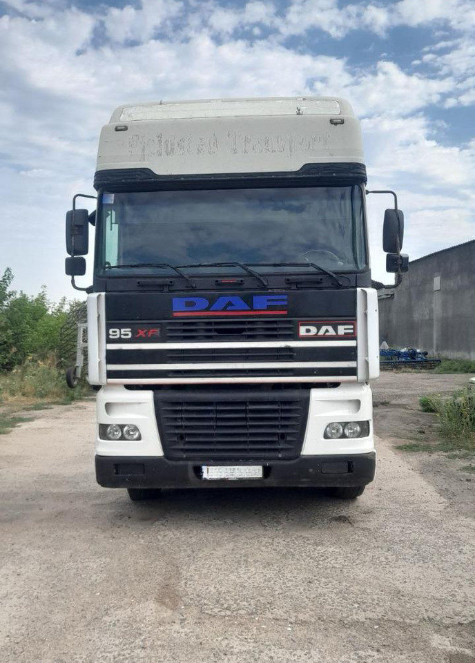 DAF 95XF430 - وحدة جر: صورة 2 DAF 95XF430 - وحدة جر: صورة 2