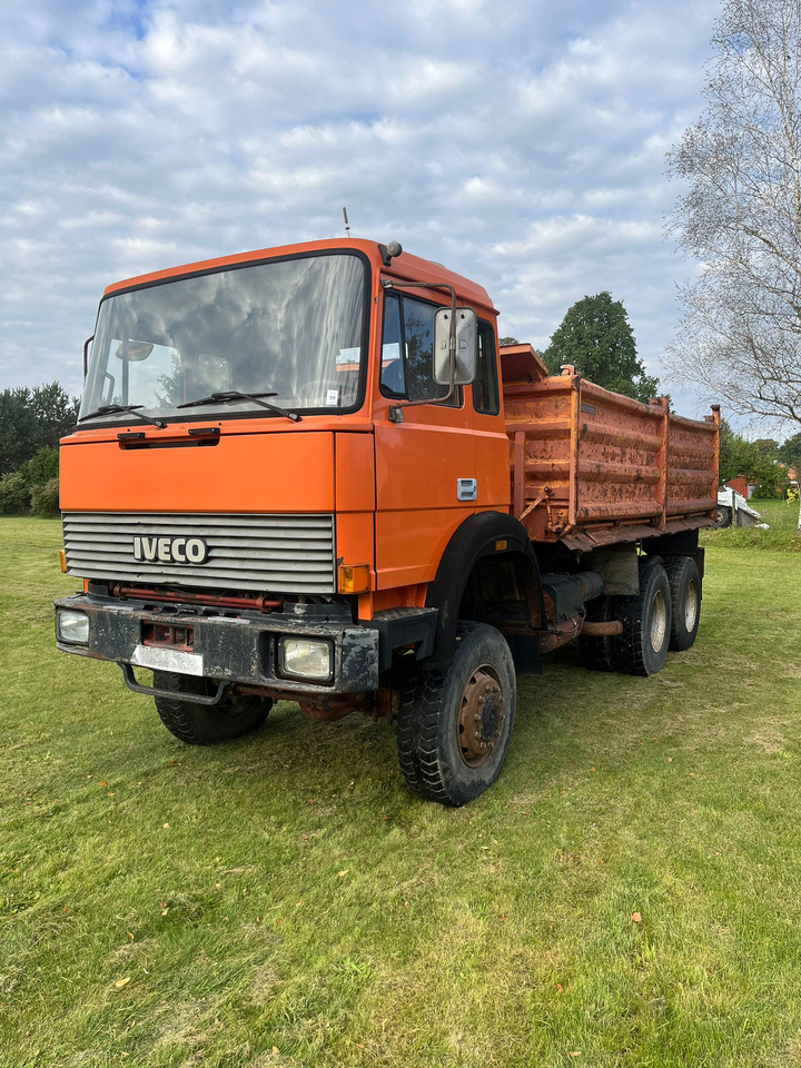 IVECO Magirus 260-30 - شاحنة قلاب: صورة 3 IVECO Magirus 260-30 - شاحنة قلاب: صورة 3