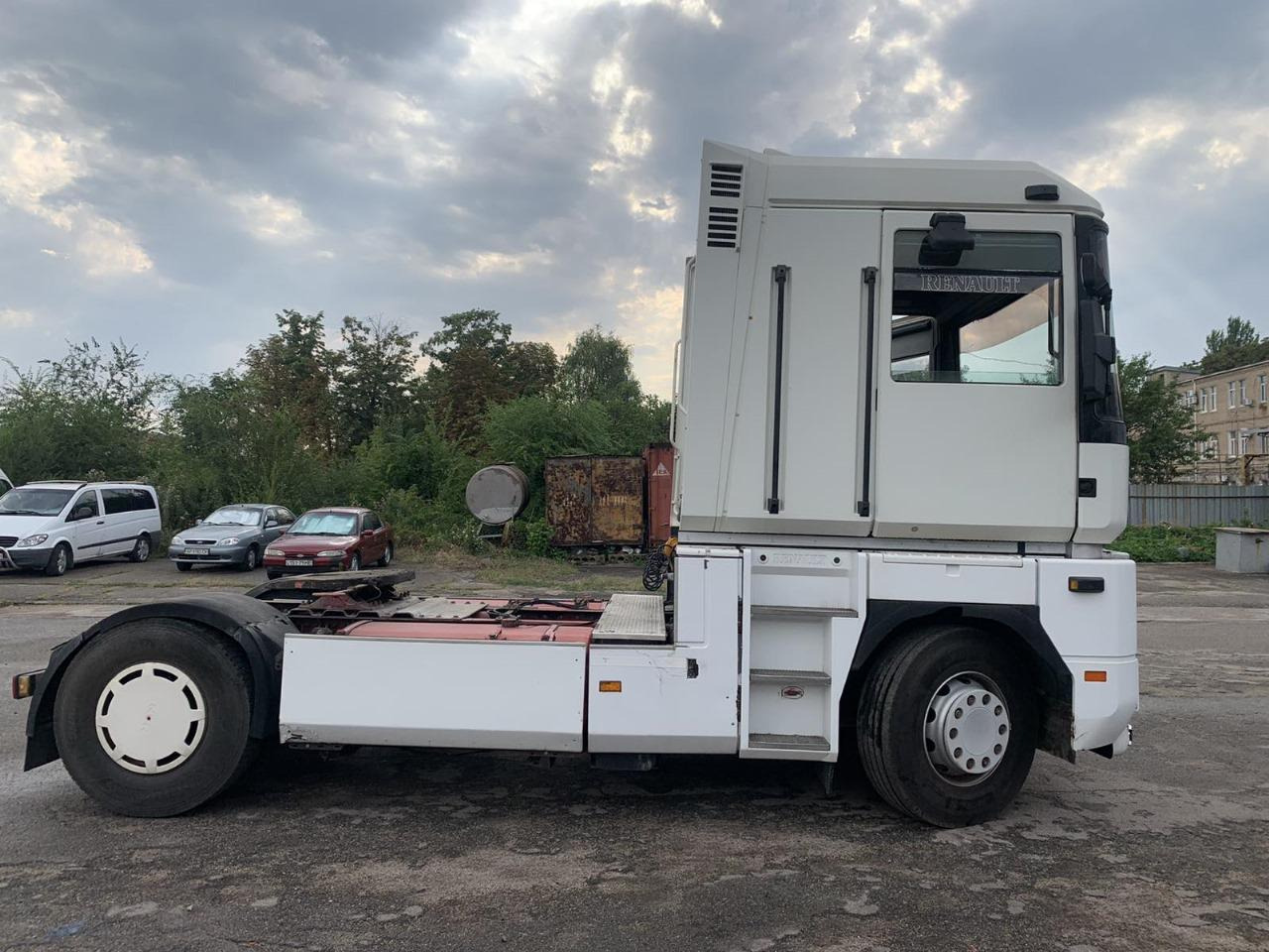 RENAULT Magnum 420 - وحدة جر: صورة 1 RENAULT Magnum 420 - وحدة جر: صورة 1