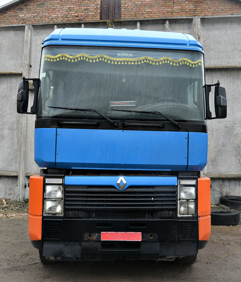 RENAULT Magnum 440 - وحدة جر: صورة 2 RENAULT Magnum 440 - وحدة جر: صورة 2