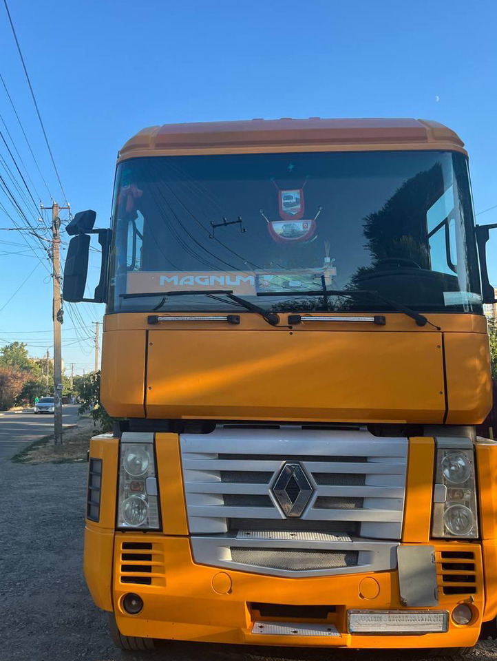 RENAULT Magnum 440 - وحدة جر: صورة 2 RENAULT Magnum 440 - وحدة جر: صورة 2