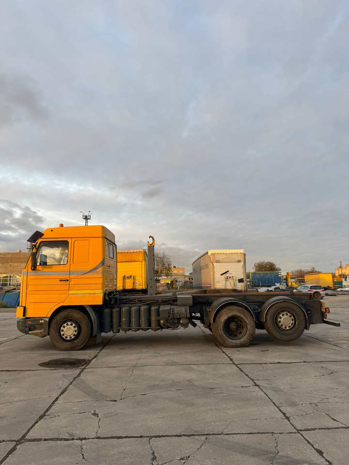 SCANIA 113M 380 - وحدة جر: صورة 4 SCANIA 113M 380 - وحدة جر: صورة 4