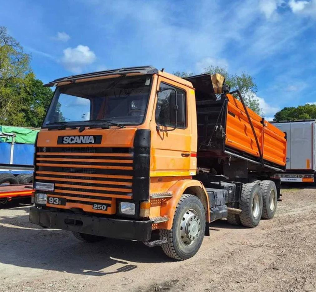 SCANIA 93.250 - شاحنة قلاب: صورة 3 SCANIA 93.250 - شاحنة قلاب: صورة 3