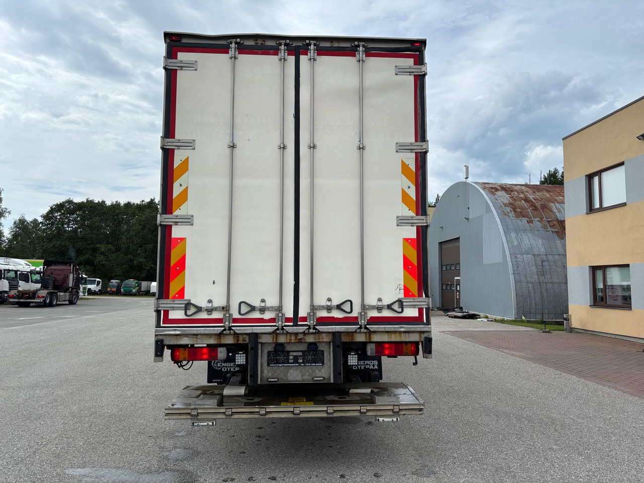 شاحنة مقفلة SCANIA G340: صورة 7