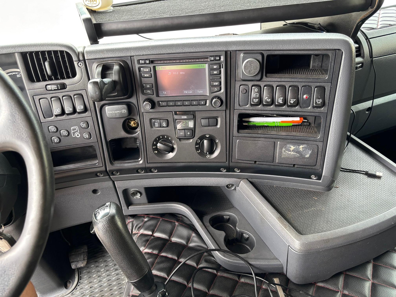 شاحنة مقفلة SCANIA G340: صورة 20