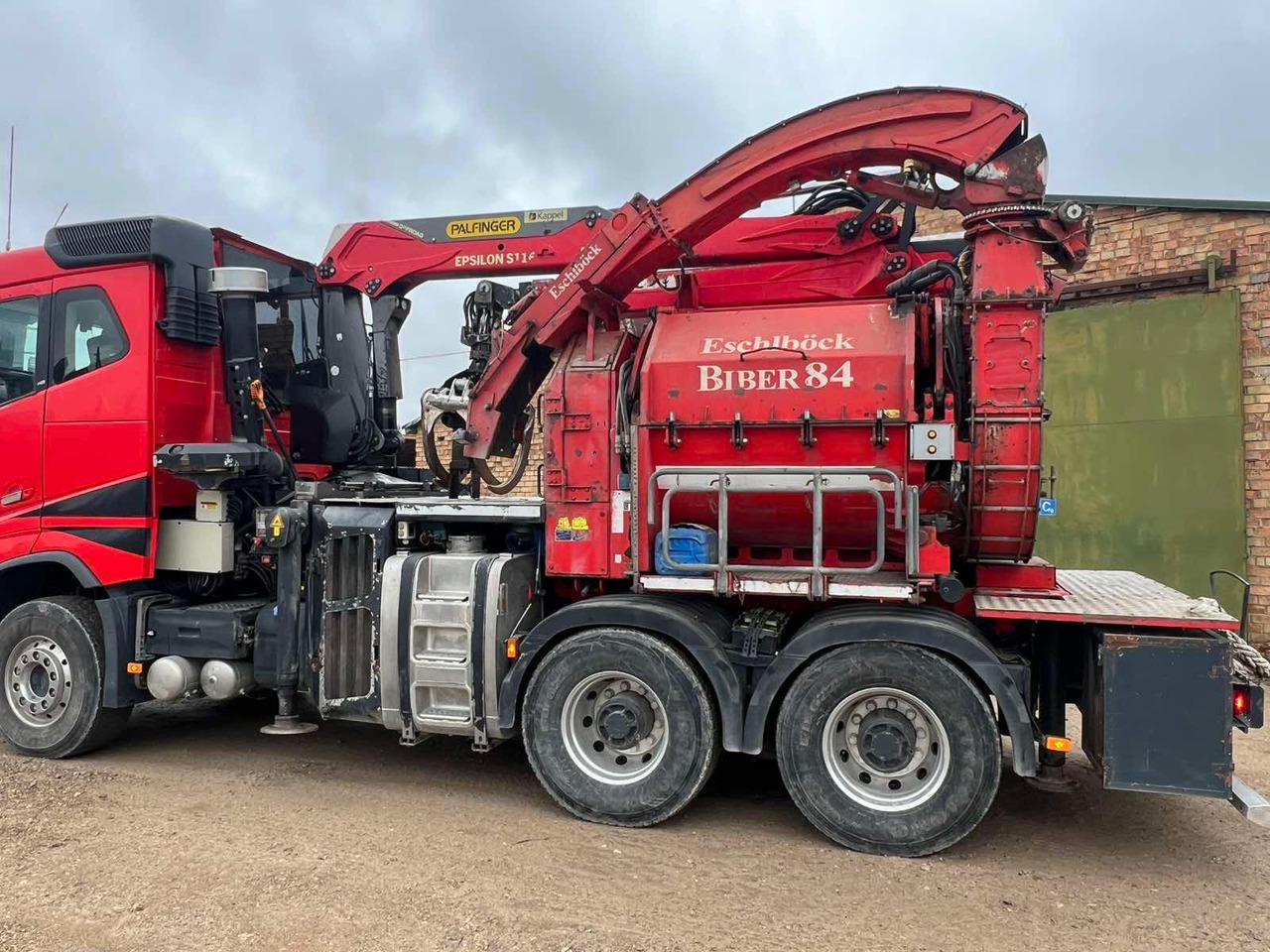VOLVO FH16.550 - قاطعة الأخشاب: صورة 5 VOLVO FH16.550 - قاطعة الأخشاب: صورة 5