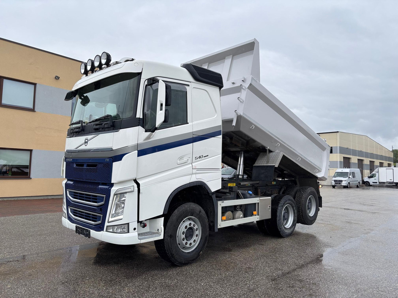 VOLVO FH540 - شاحنة قلاب: صورة 3 VOLVO FH540 - شاحنة قلاب: صورة 3
