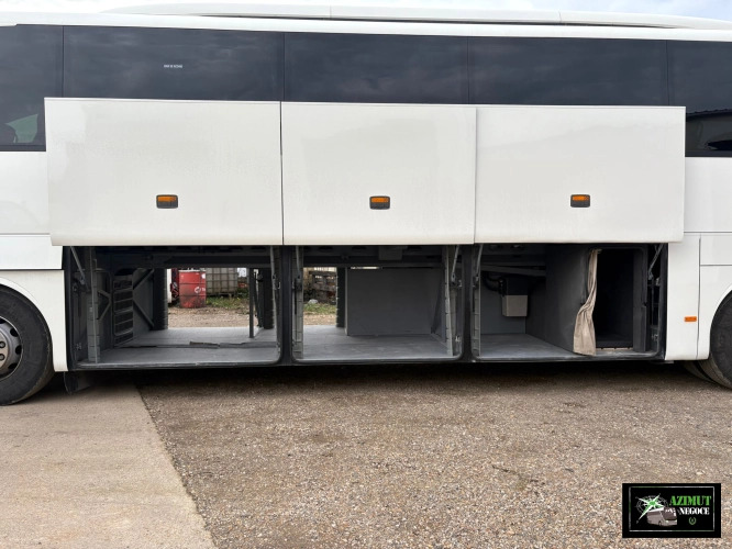 Mercedes - مركبة كوتش: صورة 4 Mercedes - مركبة كوتش: صورة 4