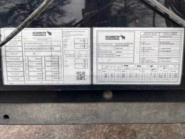Schmitz Cargobull 5x 2018 XL vario SCB mega curtain siders with alu side boards - نصف مقطورة صندوق مغلق: صورة 4 Schmitz Cargobull 5x 2018 XL vario SCB mega curtain siders with alu side boards - نصف مقطورة صندوق مغلق: صورة 4