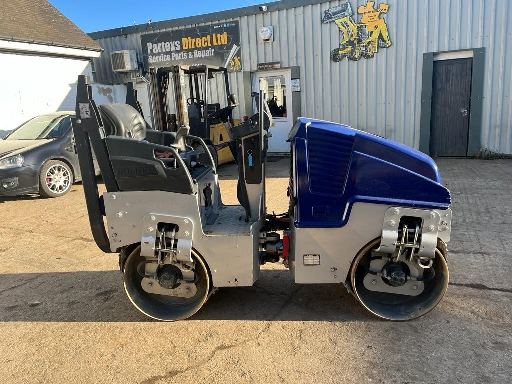 Bomag BW 80 AD-5 - مدحلة اسفلت: صورة 2 Bomag BW 80 AD-5 - مدحلة اسفلت: صورة 2