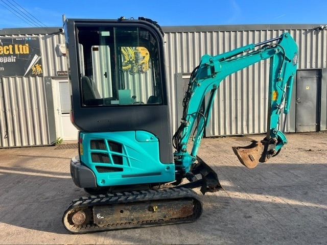 Kobelco SK 17 SR-3 - حفارة مُصَّغرة: صورة 1 Kobelco SK 17 SR-3 - حفارة مُصَّغرة: صورة 1