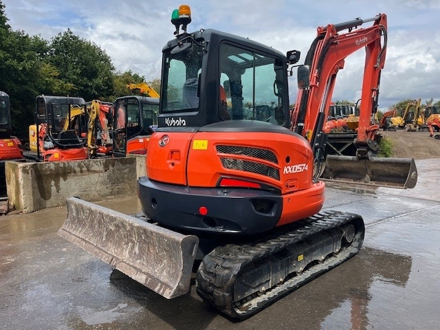 Kubota KX 057-4 - حفارة مُصَّغرة: صورة 2 Kubota KX 057-4 - حفارة مُصَّغرة: صورة 2