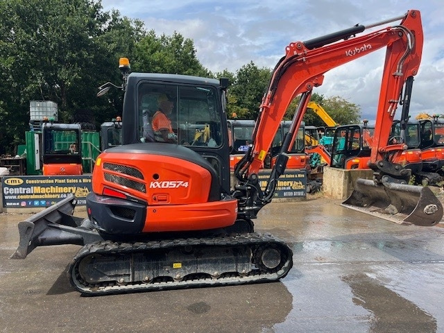 Kubota KX 057-4 - حفارة مُصَّغرة: صورة 1 Kubota KX 057-4 - حفارة مُصَّغرة: صورة 1