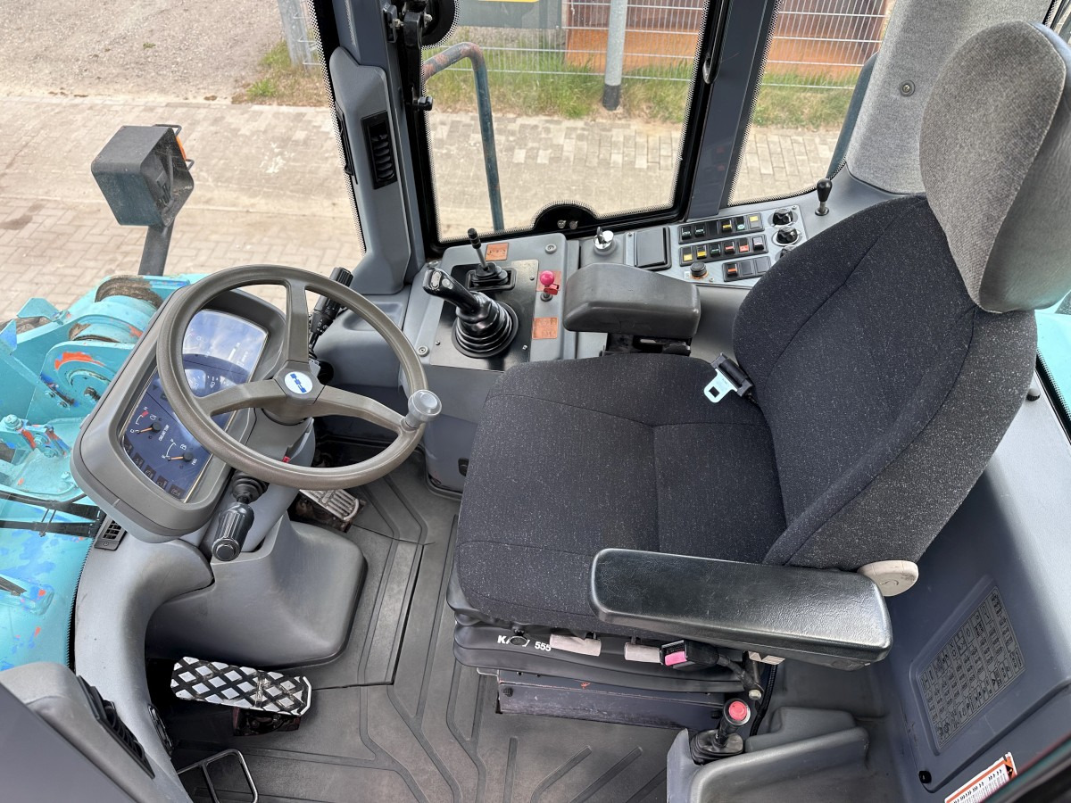 FIAT-HITACHI W 170 Cummins 6 Cyl. Turbo Deutsche Maschine ! - اللودر بعجل: صورة 5 FIAT-HITACHI W 170 Cummins 6 Cyl. Turbo Deutsche Maschine ! - اللودر بعجل: صورة 5