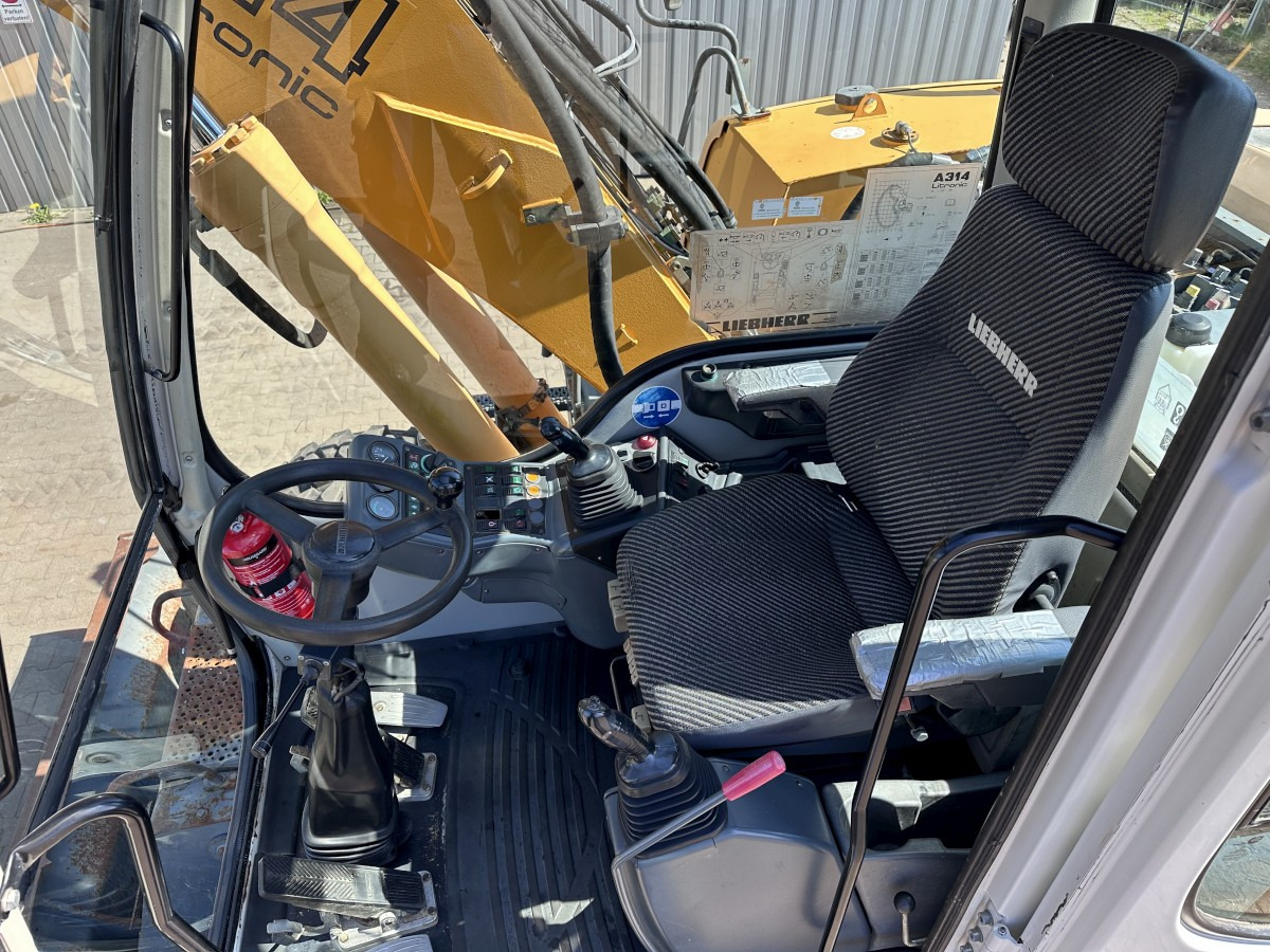 حفارة دولاب LIEBHERR A 314 All hydr. lines SW 33- 30 Km/h: صورة 11