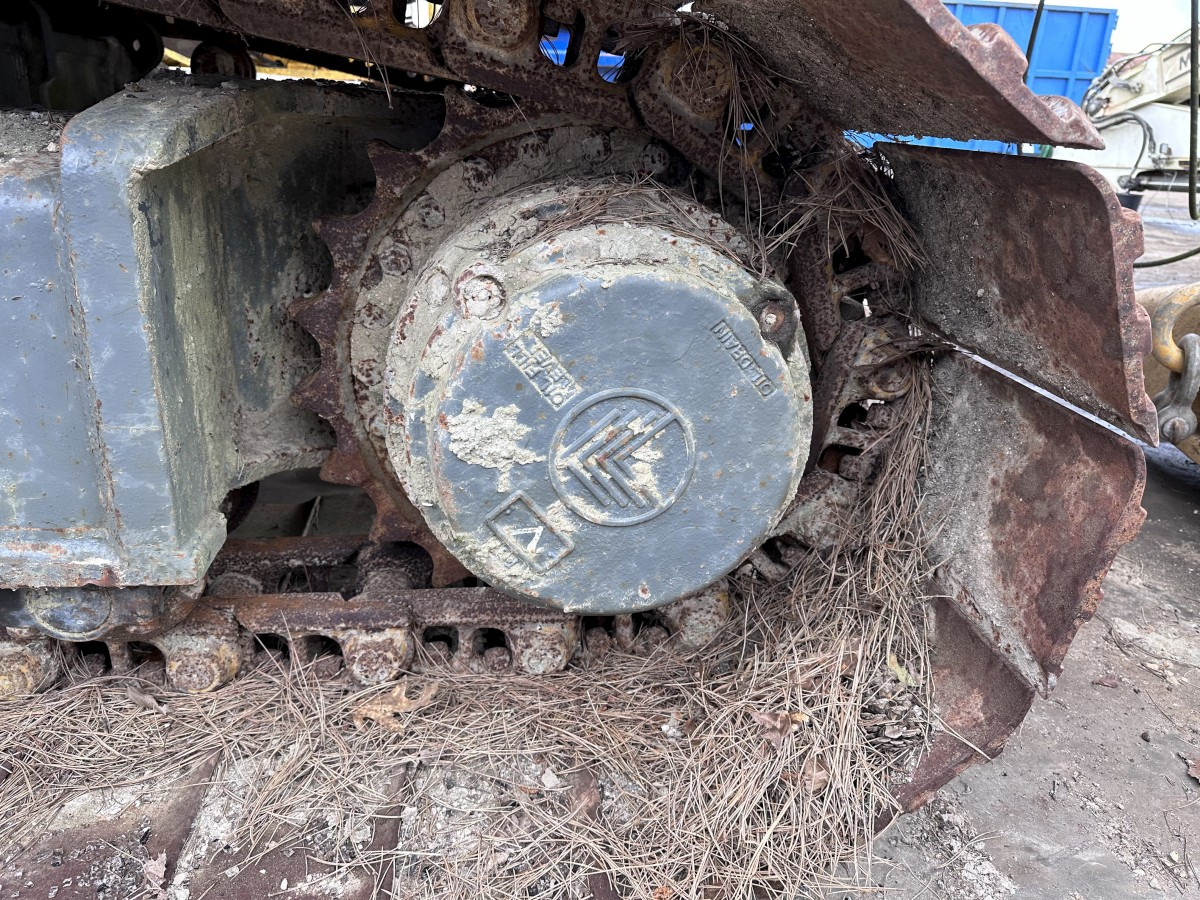 LIEBHERR LRB 155 for parts breaking dismantling - آلة تلقيم: صورة 3 LIEBHERR LRB 155 for parts breaking dismantling - آلة تلقيم: صورة 3