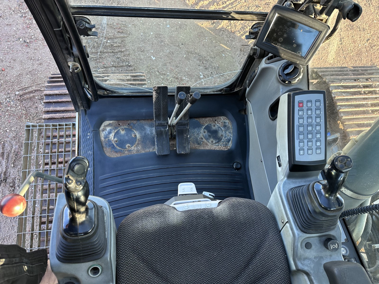 LIEBHERR R 924 LC Top Zustand !!! Kein 914- 916- 920- 926 - حفار زحاف: صورة 5 LIEBHERR R 924 LC Top Zustand !!! Kein 914- 916- 920- 926 - حفار زحاف: صورة 5