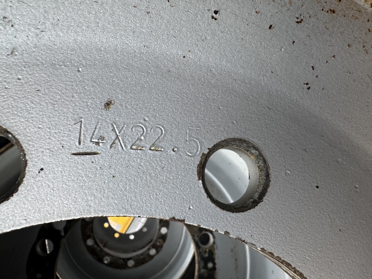 MITAS 445 / 65 R 22.5 Kompletträder - Complet tires - إطارات - حفارة دولاب: صورة 5 MITAS 445 / 65 R 22.5 Kompletträder - Complet tires - إطارات - حفارة دولاب: صورة 5