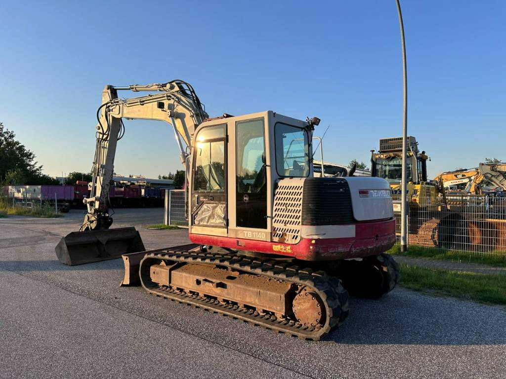 Takeuchi TB 1140 + ISUZU Motor Klima 14.3 Tonnen ! - حفار زحاف: صورة 5 Takeuchi TB 1140 + ISUZU Motor Klima 14.3 Tonnen ! - حفار زحاف: صورة 5
