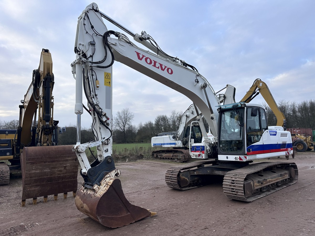 VOLVO EC 220 DL German machine! - حفارة: صورة 3 VOLVO EC 220 DL German machine! - حفارة: صورة 3