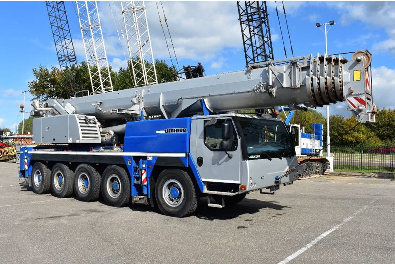 Liebherr LTM 1095-5.1 - رافعة لجميع التضاريس: صورة 4 Liebherr LTM 1095-5.1 - رافعة لجميع التضاريس: صورة 4
