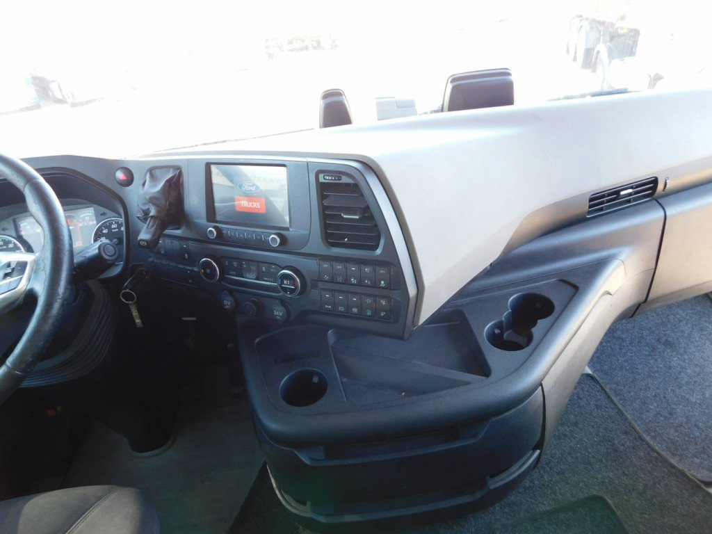 وحدة جر Ford F max 4x2 scab e6 12s2620: صورة 6