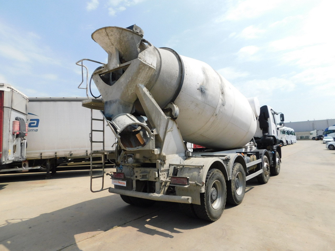 Ford Lt12xl 7h cargo 4142m - شاحنة خلاطة خرسانة: صورة 3 Ford Lt12xl 7h cargo 4142m - شاحنة خلاطة خرسانة: صورة 3