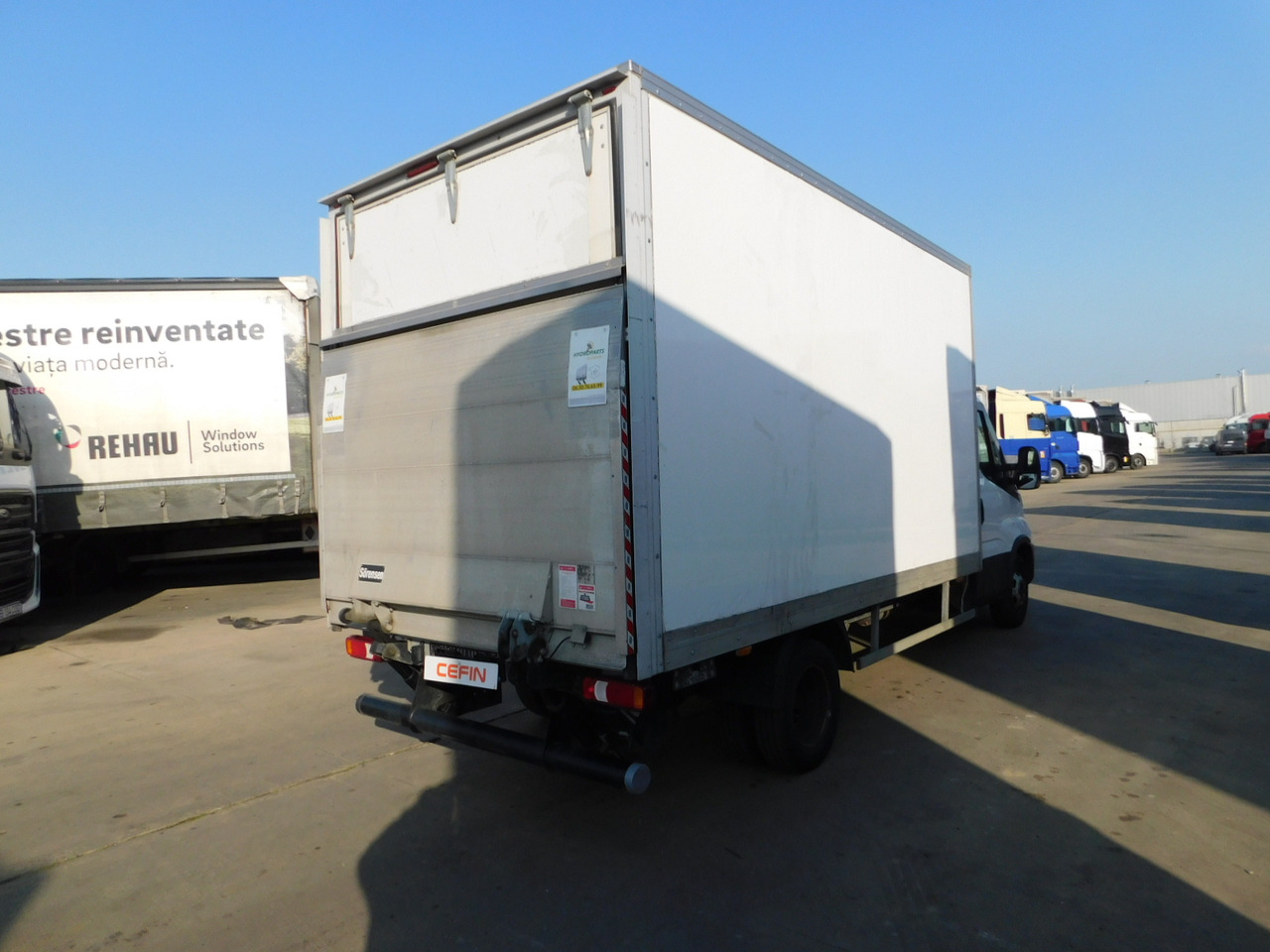 Iveco 35c16h30 - شاحنة مغلقة الصندوق: صورة 3 Iveco 35c16h30 - شاحنة مغلقة الصندوق: صورة 3