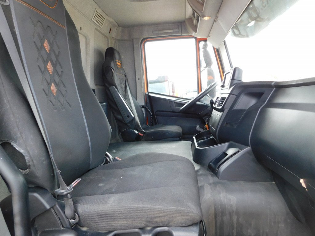 شاحنة خلاطة خرسانة Iveco Ad340tb: صورة 6