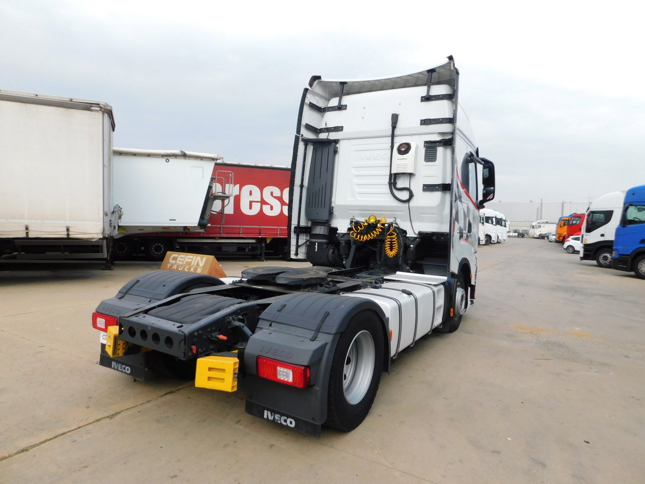 Iveco As440stp - وحدة جر: صورة 3 Iveco As440stp - وحدة جر: صورة 3