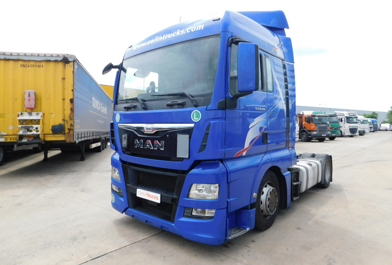 Man Tgx - وحدة جر: صورة 1 Man Tgx - وحدة جر: صورة 1