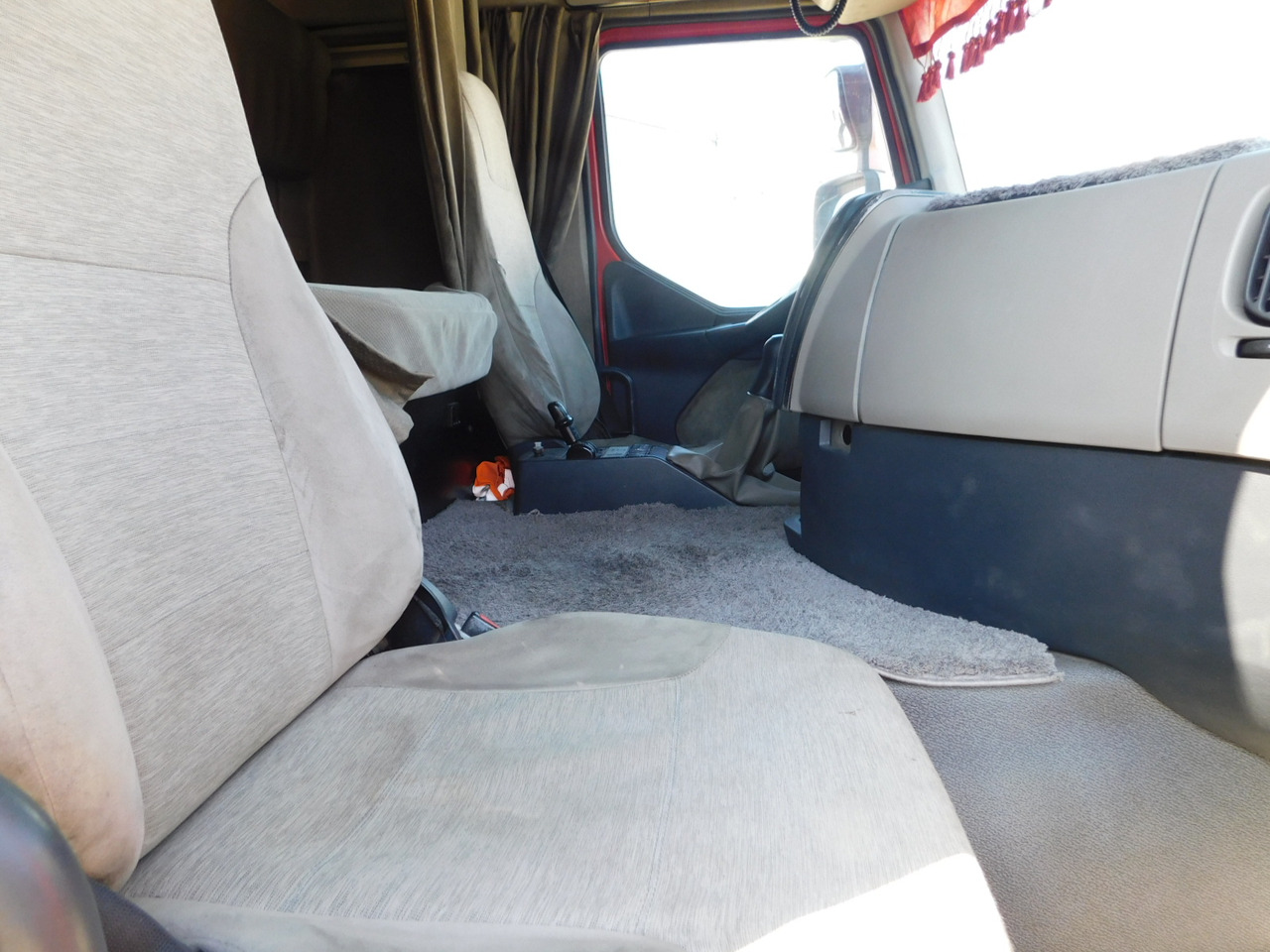 Renault Premium 410dxi - وحدة جر: صورة 5 Renault Premium 410dxi - وحدة جر: صورة 5