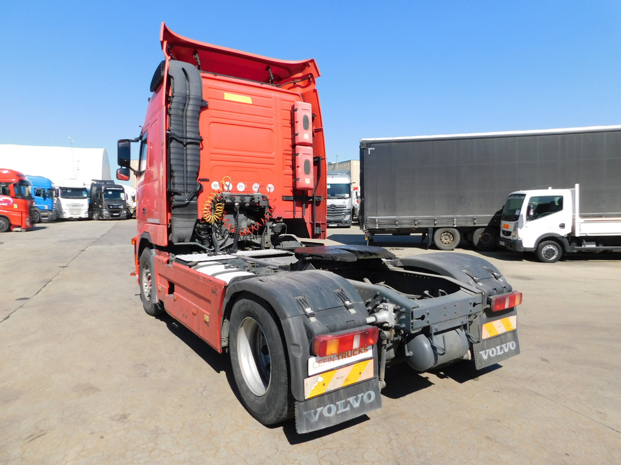 Volvo Fh 12 420 fh42 tb - وحدة جر: صورة 4 Volvo Fh 12 420 fh42 tb - وحدة جر: صورة 4