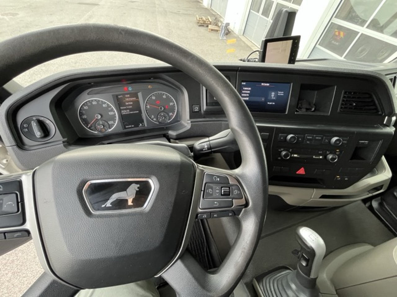 MAN TGS 26.360 6x2-4 LL Euro6 Klima AHK Luftfeder - شاحنة هيكل كابينة: صورة 2 MAN TGS 26.360 6x2-4 LL Euro6 Klima AHK Luftfeder - شاحنة هيكل كابينة: صورة 2