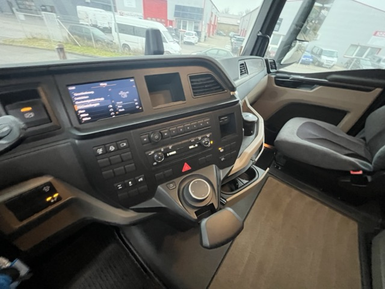 MAN TGX 18.470 4x2 BLS Euro6 Retarder Klima Luftfeder - وحدة جر: صورة 3 MAN TGX 18.470 4x2 BLS Euro6 Retarder Klima Luftfeder - وحدة جر: صورة 3