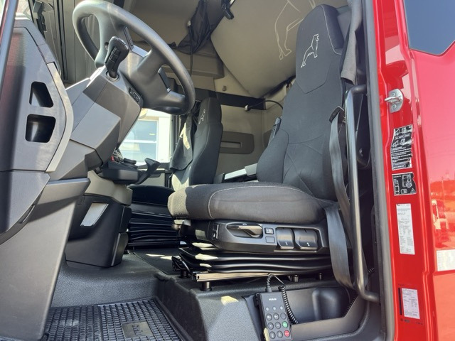 MAN TGX 26.470 6x2-4 LL - neu bereift Euro6 Intarder - شاحنات الحاويات / جسم علوي قابل للتغيير شاحنة: صورة 2 MAN TGX 26.470 6x2-4 LL - neu bereift Euro6 Intarder - شاحنات الحاويات / جسم علوي قابل للتغيير شاحنة: صورة 2