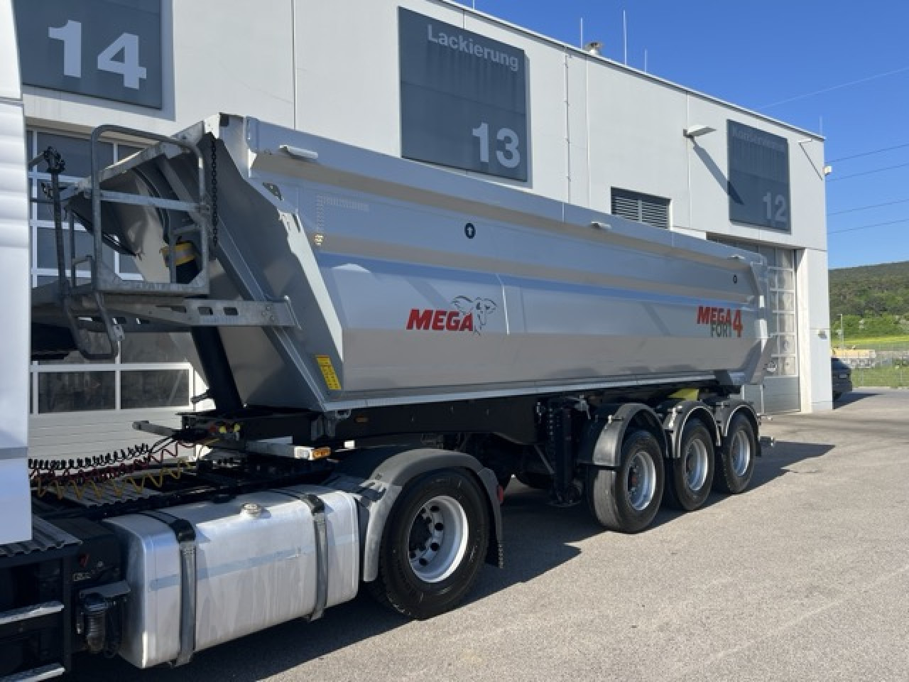 MEGA Fort 28 - Hinterkipper StahlLuft/LiftPlane - قلابة نصف مقطورة نصف مقطورة قلابة: صورة 1 MEGA Fort 28 - Hinterkipper StahlLuft/LiftPlane - قلابة نصف مقطورة نصف مقطورة قلابة: صورة 1
