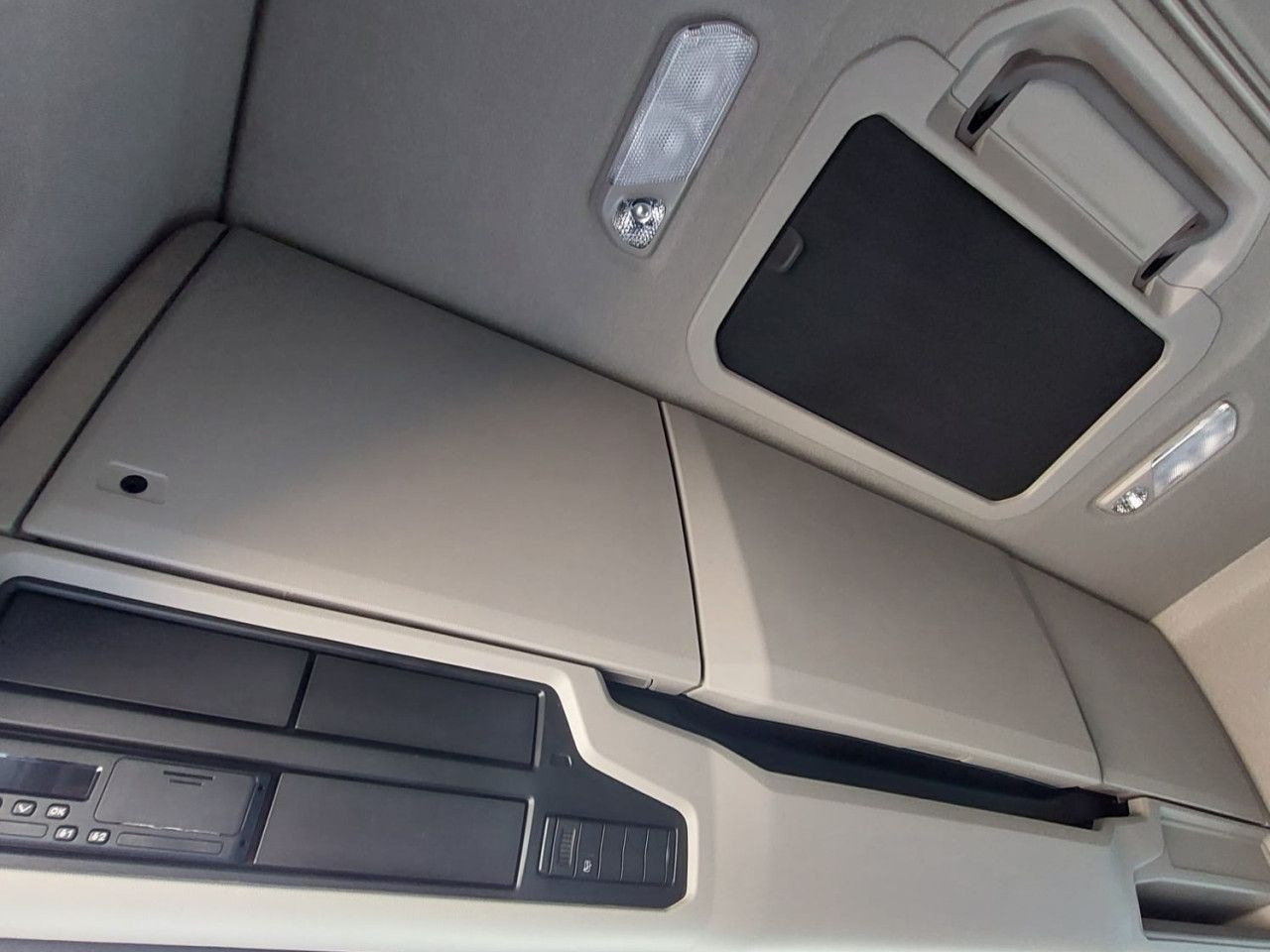 Scania R 460 - وحدة جر: صورة 5 Scania R 460 - وحدة جر: صورة 5