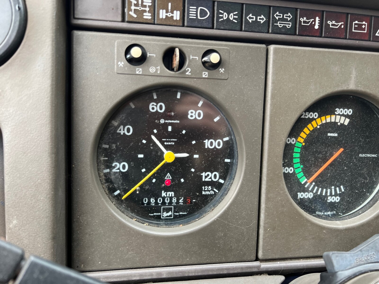 120-23 AW 4x4 Doka 120-23 AW 4x4 Doka, V8-Motor, Seilwinde - شاحنة هيكل كابينة: صورة 3 120-23 AW 4x4 Doka 120-23 AW 4x4 Doka, V8-Motor, Seilwinde - شاحنة هيكل كابينة: صورة 3