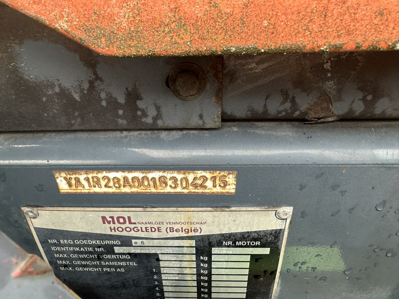 815 4x2 815 4x2 Terminal Tractor, Rangierfahrzeug - وحدة جر: صورة 3 815 4x2 815 4x2 Terminal Tractor, Rangierfahrzeug - وحدة جر: صورة 3