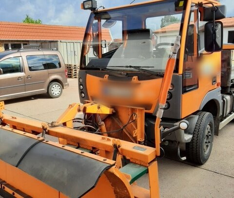 AEBI Schmidt MT750 4x4 AEBI Schmidt MT750 4x4, Winterdienstausstattung - شاحنة قلاب: صورة 1 AEBI Schmidt MT750 4x4 AEBI Schmidt MT750 4x4, Winterdienstausstattung - شاحنة قلاب: صورة 1