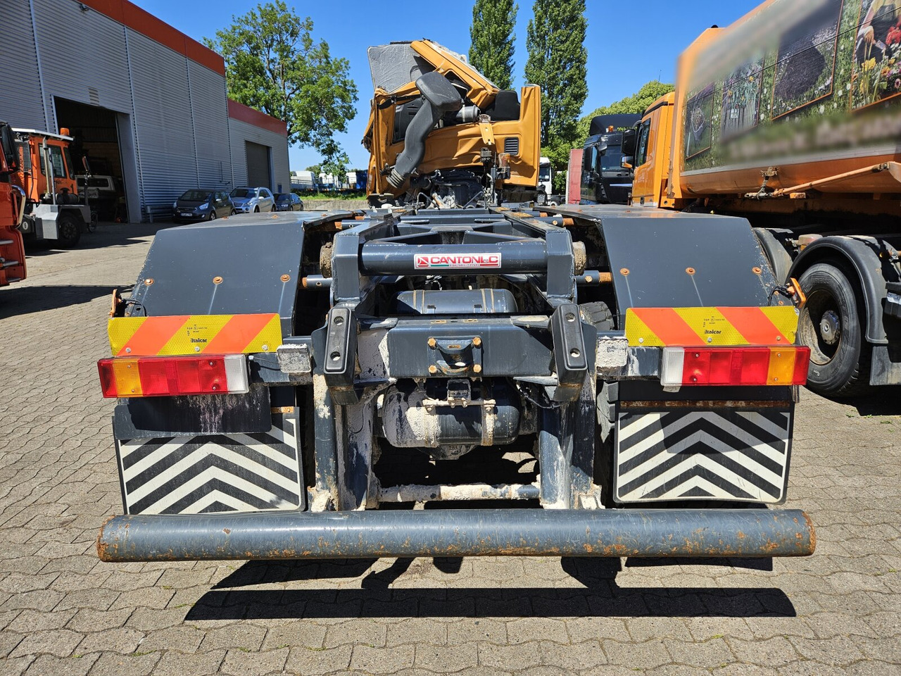 شاحنة هيكل كابينة ASTRA HD9 86.50-90 8x6 ASTRA HD9 86.50-90 8x6, Unfallschaden, Cursor 13: صورة 11 شاحنة هيكل كابينة ASTRA HD9 86.50-90 8x6 ASTRA HD9 86.50-90 8x6, Unfallschaden, Cursor 13: صورة 11