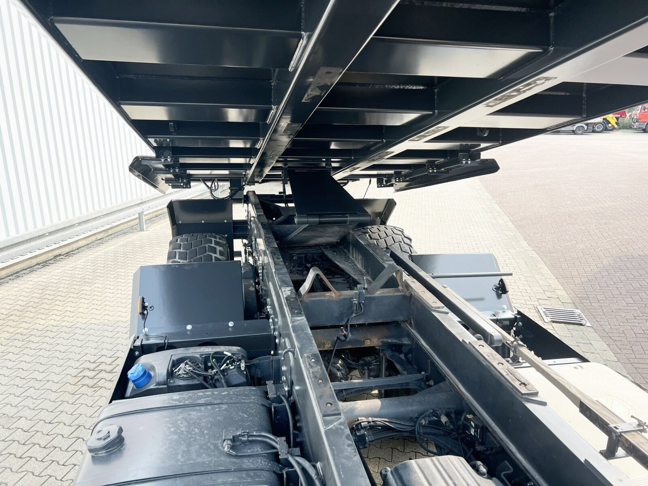 ASTRA HD9 86.56 8x6, 24m³ Mulde, Intarder ASTRA HD9 86.56 8x6, 24m³ Mulde, Intarder - شاحنة التعدين: صورة 4 ASTRA HD9 86.56 8x6, 24m³ Mulde, Intarder ASTRA HD9 86.56 8x6, 24m³ Mulde, Intarder - شاحنة التعدين: صورة 4
