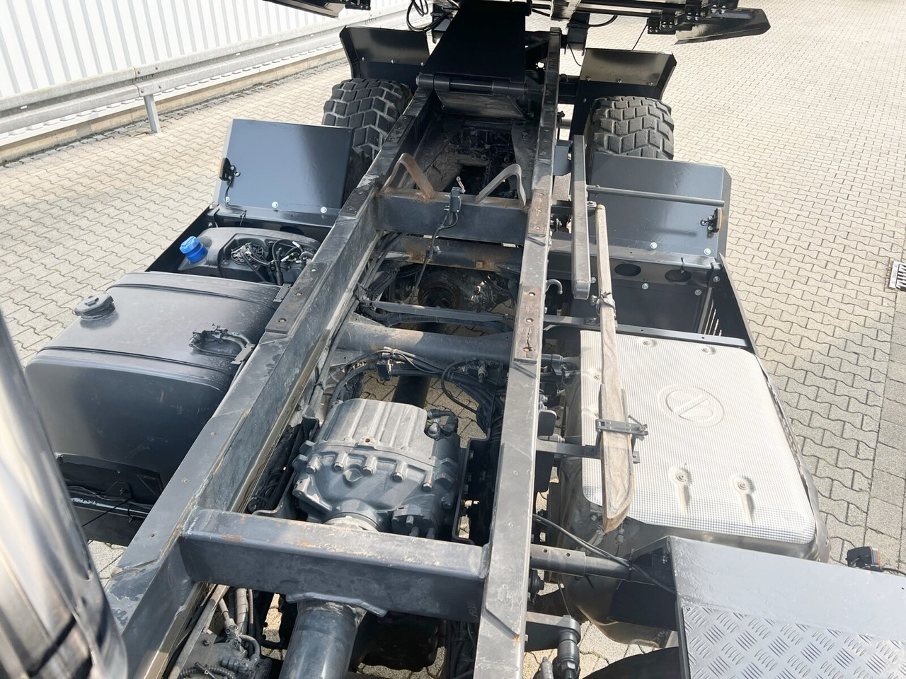 ASTRA HD9 86.56 8x6, 24m³ Mulde, Intarder ASTRA HD9 86.56 8x6, 24m³ Mulde, Intarder - شاحنة التعدين: صورة 2 ASTRA HD9 86.56 8x6, 24m³ Mulde, Intarder ASTRA HD9 86.56 8x6, 24m³ Mulde, Intarder - شاحنة التعدين: صورة 2