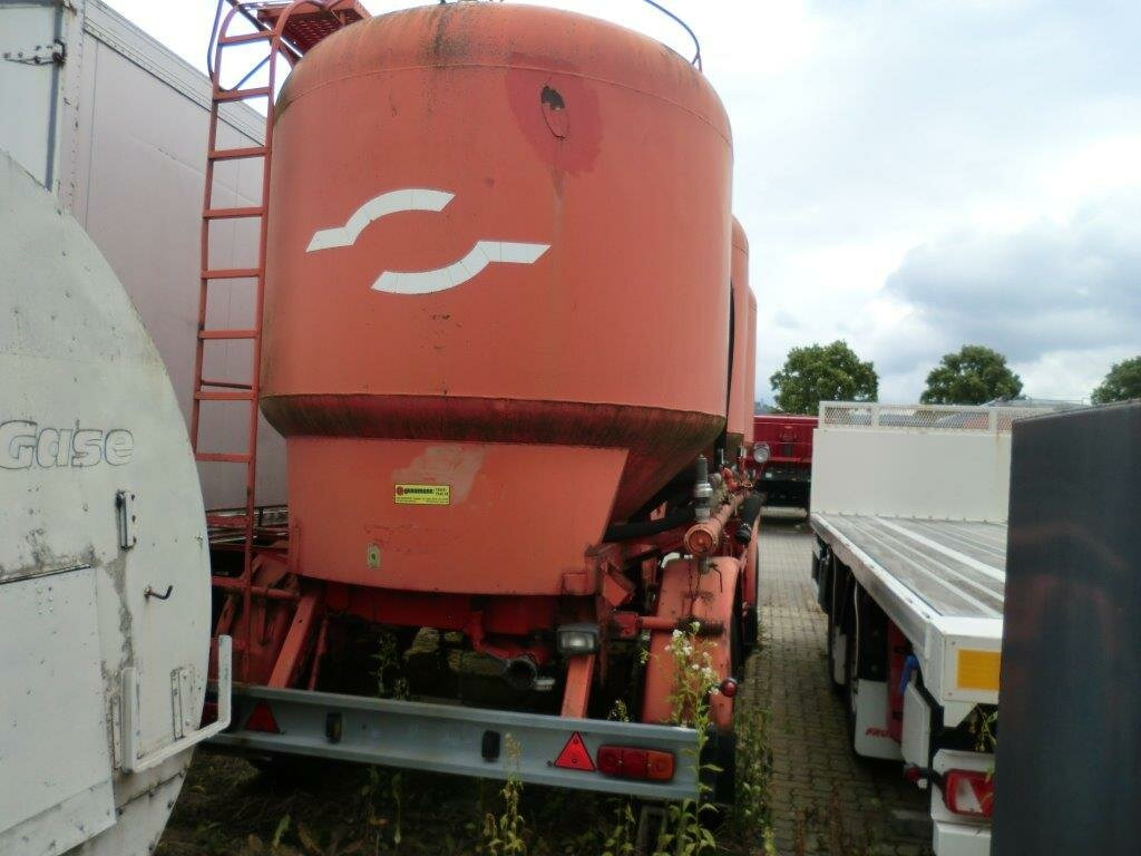 - B16/3 KOEHLER B16/3, ca. 23.250l, 3 Kammern - مقطورة صهريج: صورة 3 - B16/3 KOEHLER B16/3, ca. 23.250l, 3 Kammern - مقطورة صهريج: صورة 3