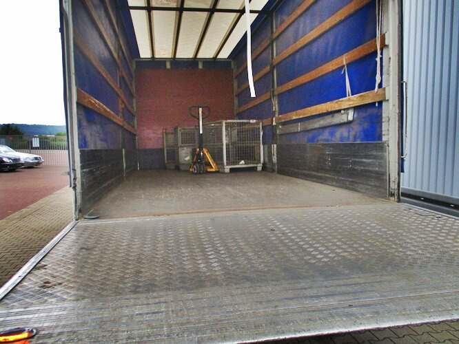 DAF DAF AE 45.150 LF Plane Spriegel LBW DAF AE 45.150 LF 4x2, Plane Spriegel LBW - شاحنة ستارة: صورة 4 DAF DAF AE 45.150 LF Plane Spriegel LBW DAF AE 45.150 LF 4x2, Plane Spriegel LBW - شاحنة ستارة: صورة 4