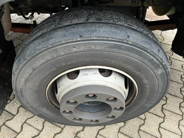 EuroCargo ML140E28 4x2 EuroCargo ML140E28 4x2, 41 cbm - شاحنة مقفلة: صورة 4 EuroCargo ML140E28 4x2 EuroCargo ML140E28 4x2, 41 cbm - شاحنة مقفلة: صورة 4