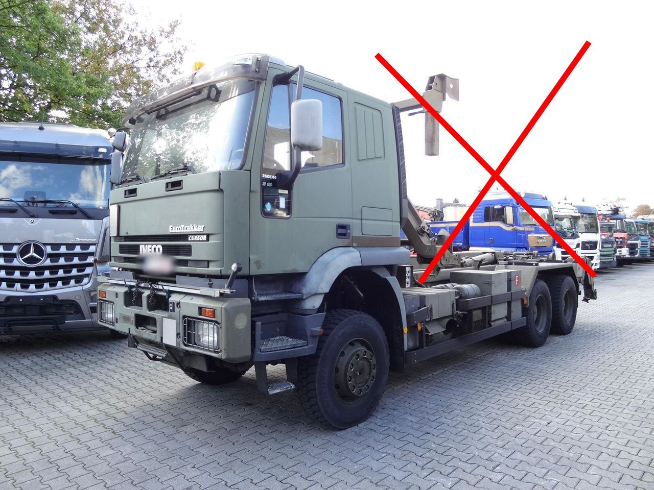 EuroTrakker 260E44W 6X6 EuroTrakker 260E44W 6X6, Retarder, ADR - شاحنة هيكل كابينة: صورة 1 EuroTrakker 260E44W 6X6 EuroTrakker 260E44W 6X6, Retarder, ADR - شاحنة هيكل كابينة: صورة 1