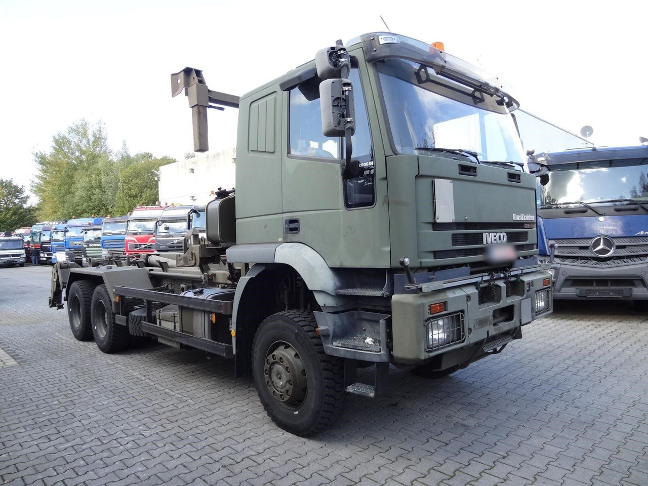 EuroTrakker 260E44W 6X6 EuroTrakker 260E44W 6X6, Retarder, ADR - شاحنة ذات خطاف: صورة 2 EuroTrakker 260E44W 6X6 EuroTrakker 260E44W 6X6, Retarder, ADR - شاحنة ذات خطاف: صورة 2