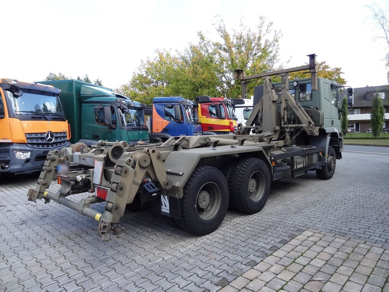 EuroTrakker 260E44W 6X6 EuroTrakker 260E44W 6X6, Retarder, ADR - شاحنة ذات خطاف: صورة 4 EuroTrakker 260E44W 6X6 EuroTrakker 260E44W 6X6, Retarder, ADR - شاحنة ذات خطاف: صورة 4